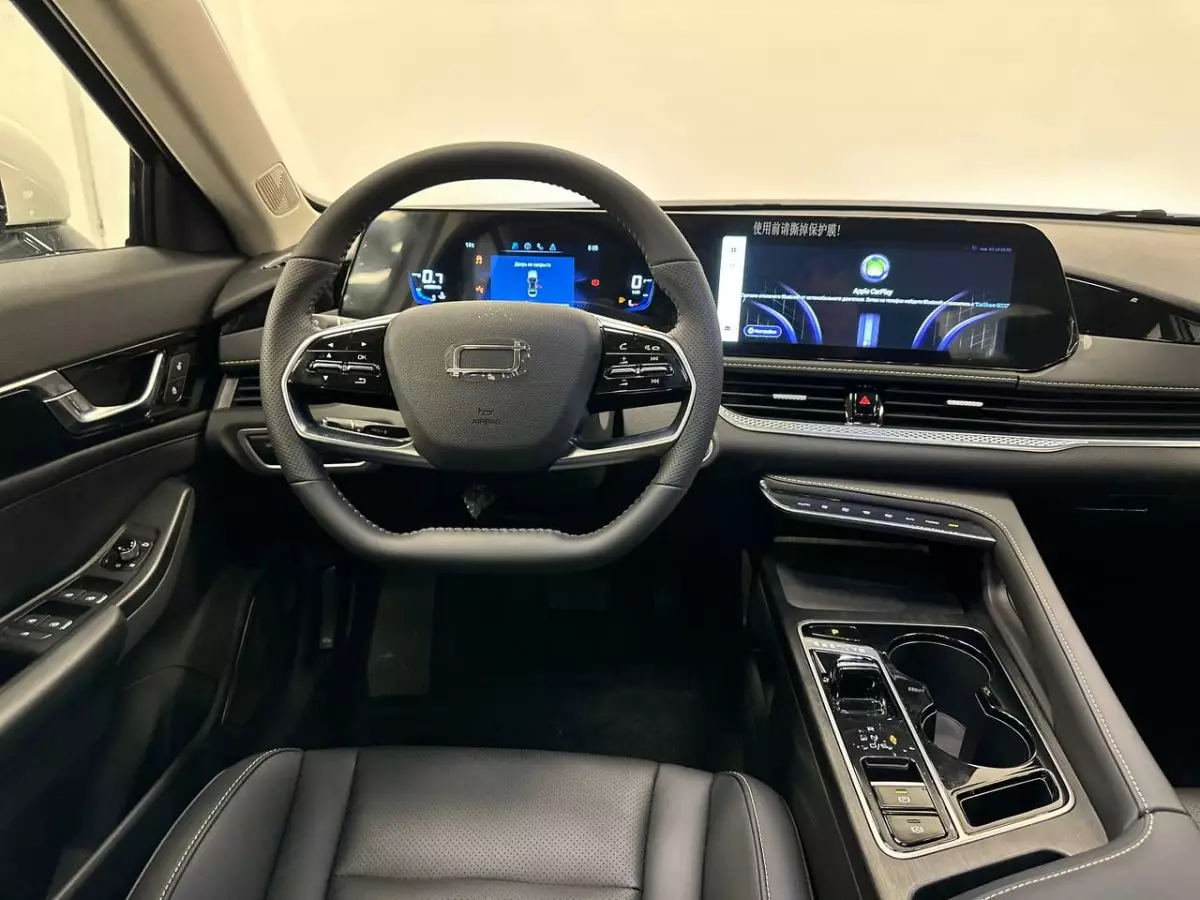 Автосалон: Bestune B70 New