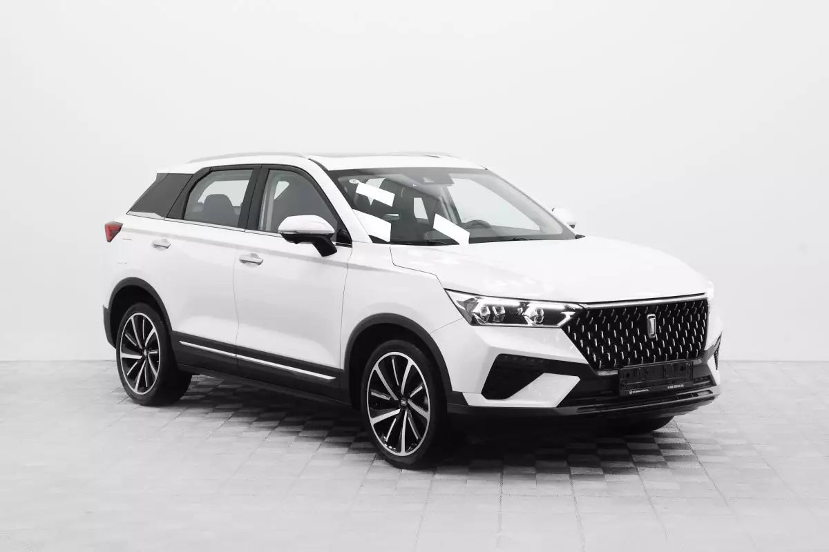 Автосалон: Bestune T77