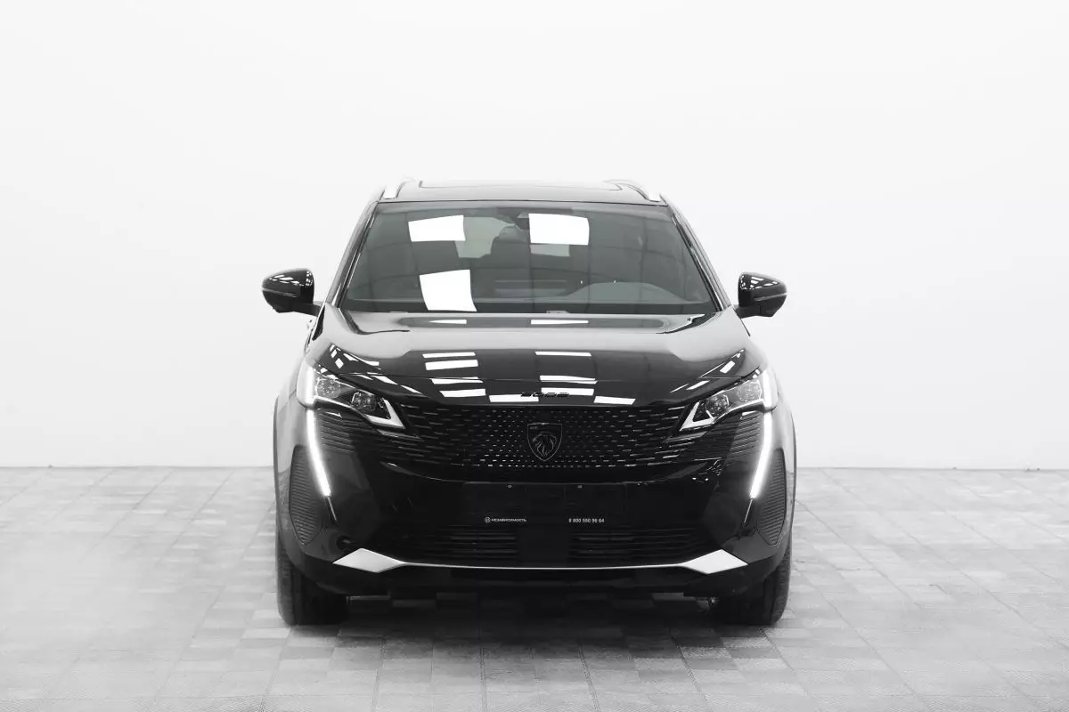 Автосалон: Peugeot 5008