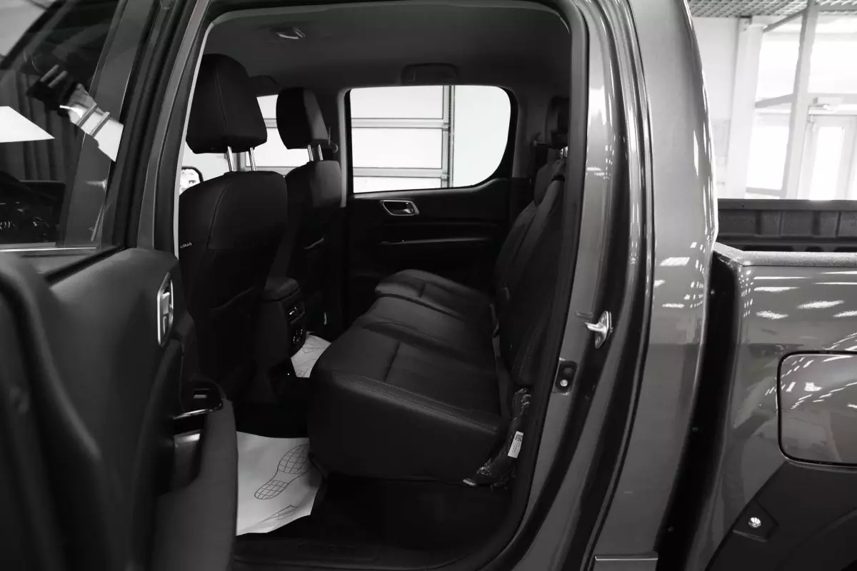 Автосалон: Foton Tunland G9