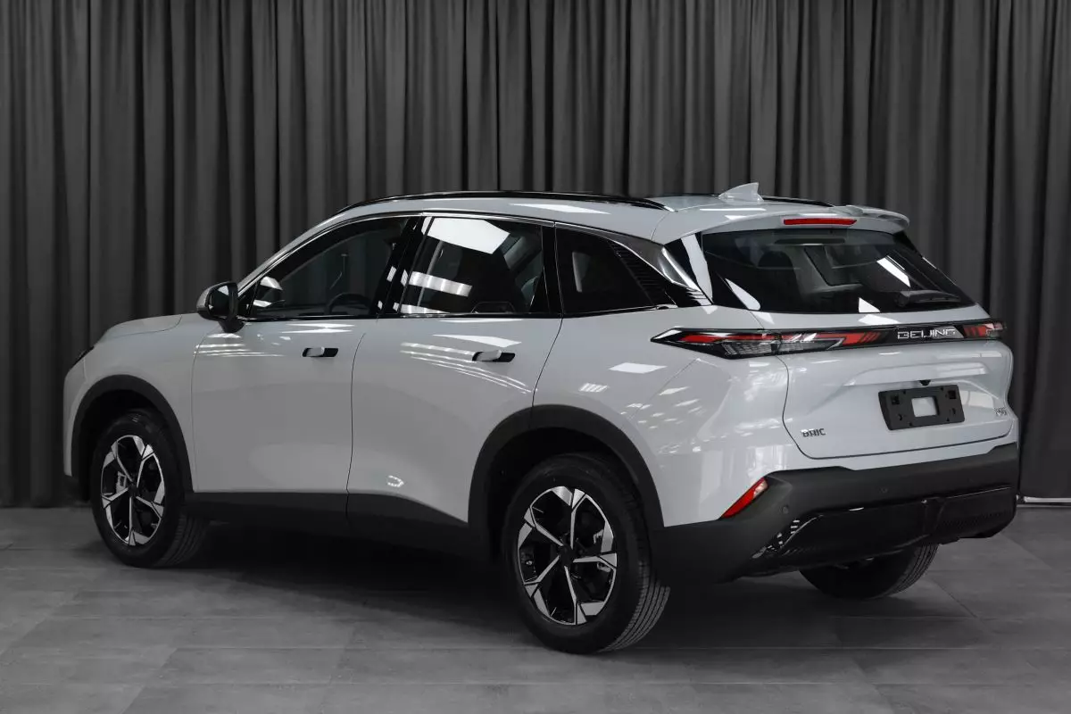 Автосалон: Baic X55
