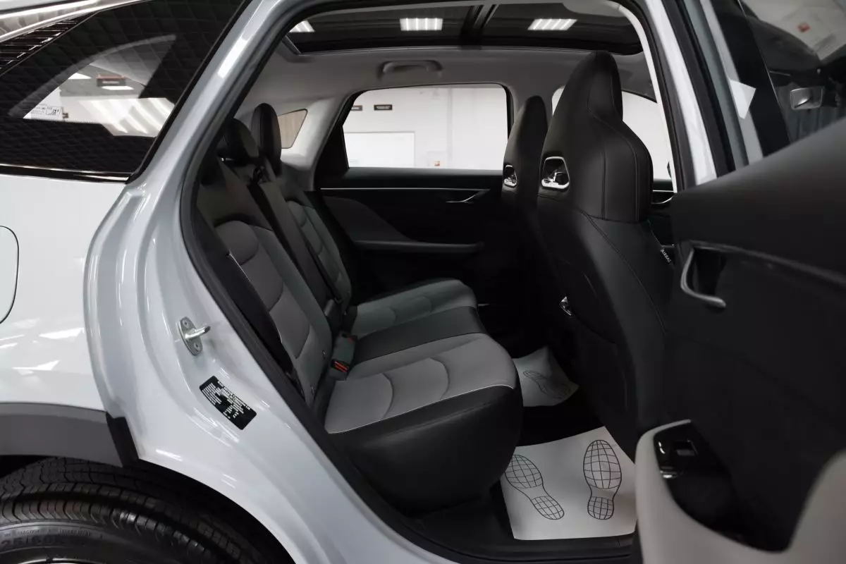 Автосалон: Baic X55