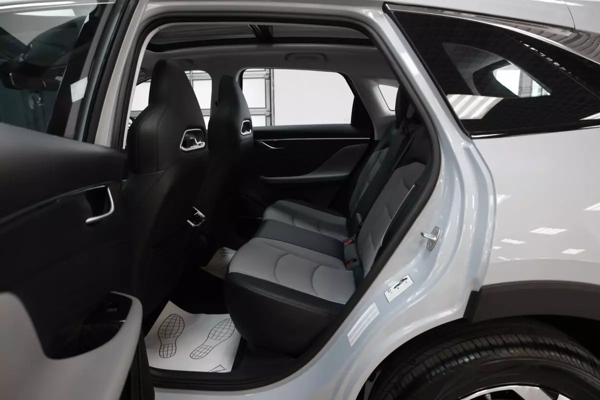 Автосалон: Baic X55