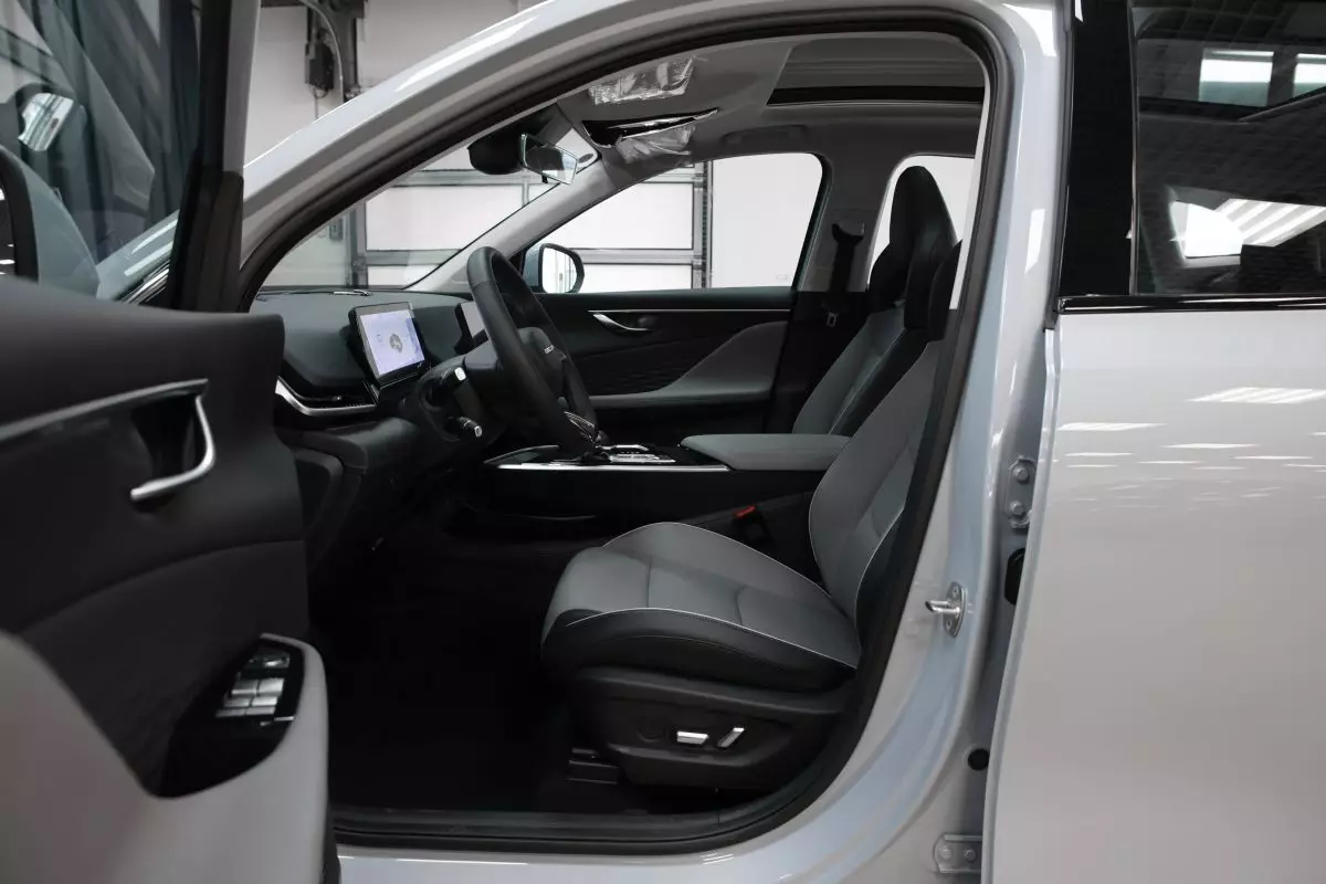 Автосалон: Baic X55
