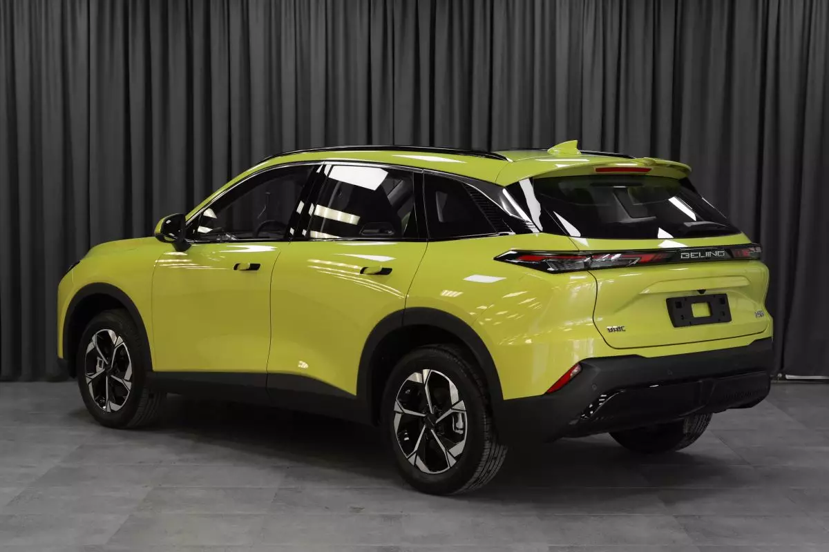 Автосалон: Baic X55