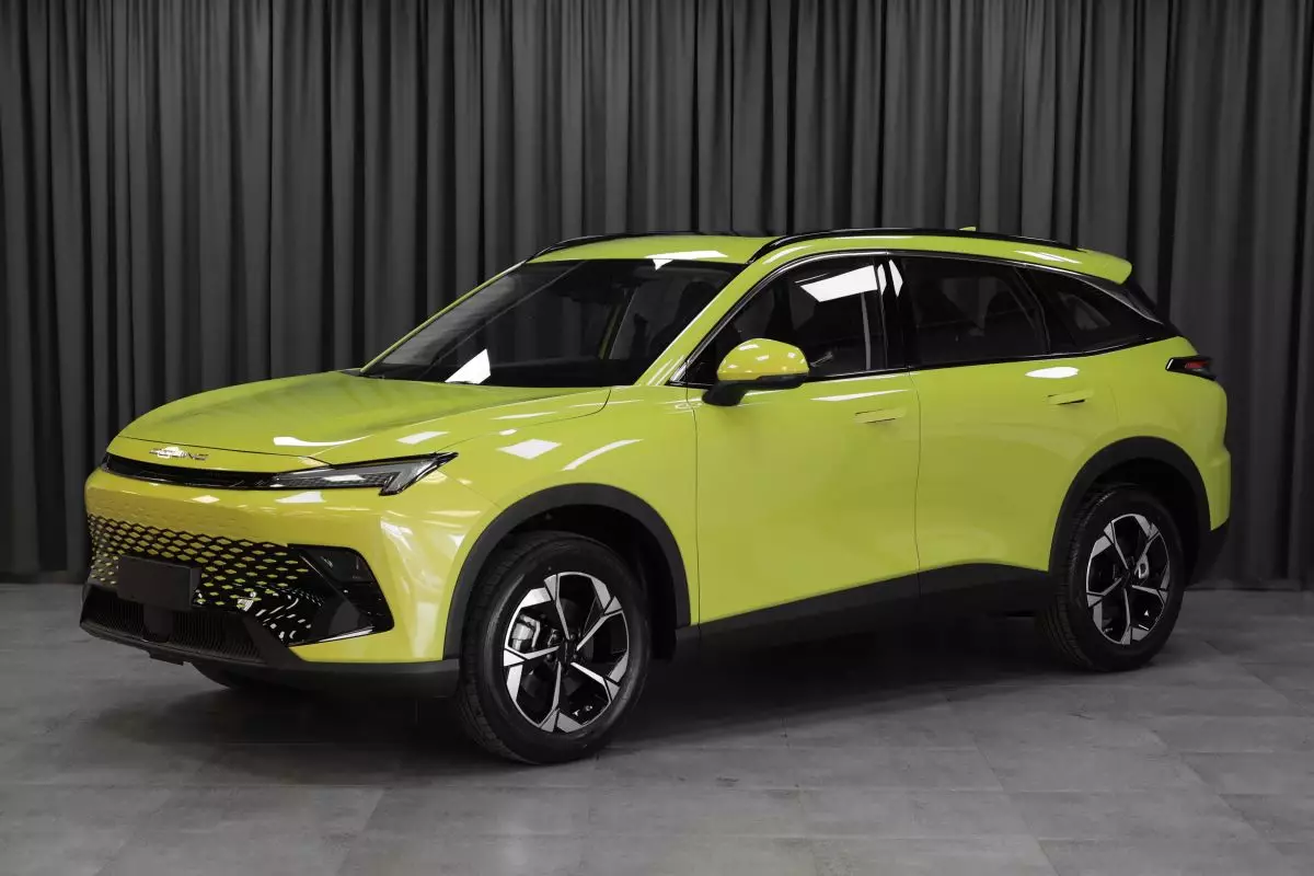 Автосалон: Baic X55