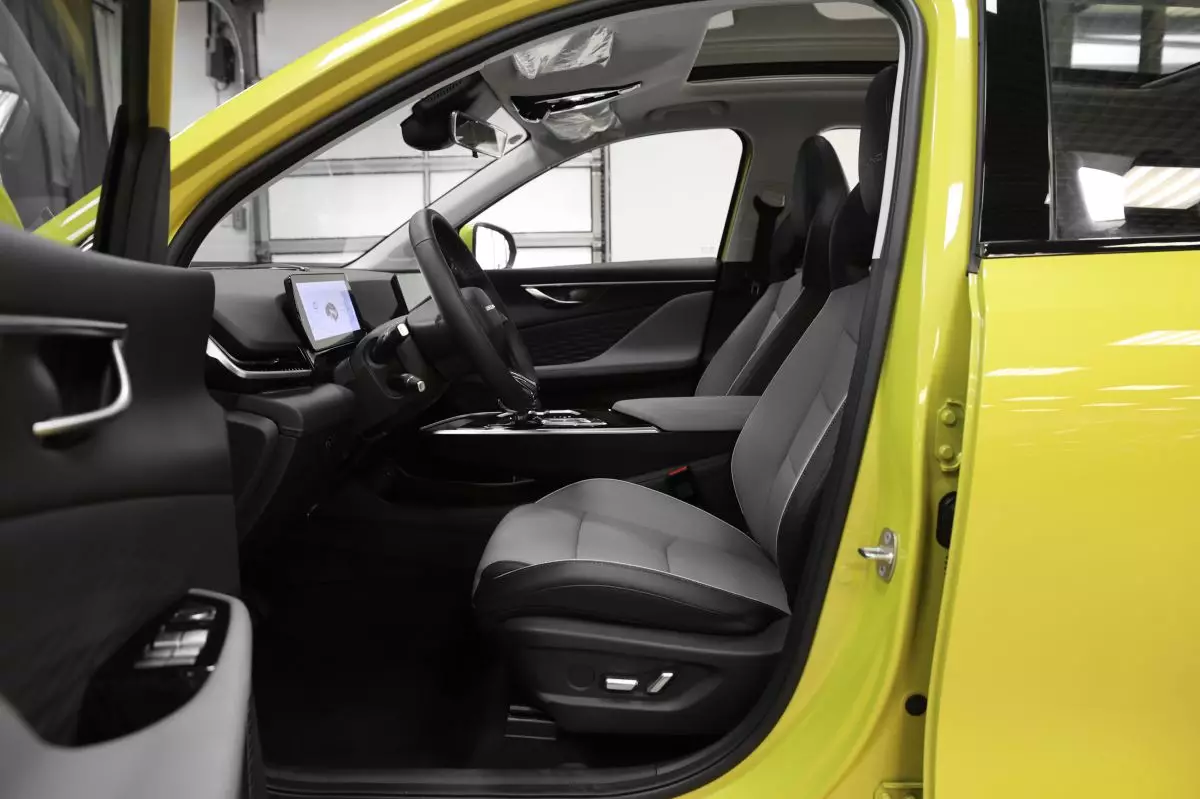 Автосалон: Baic X55