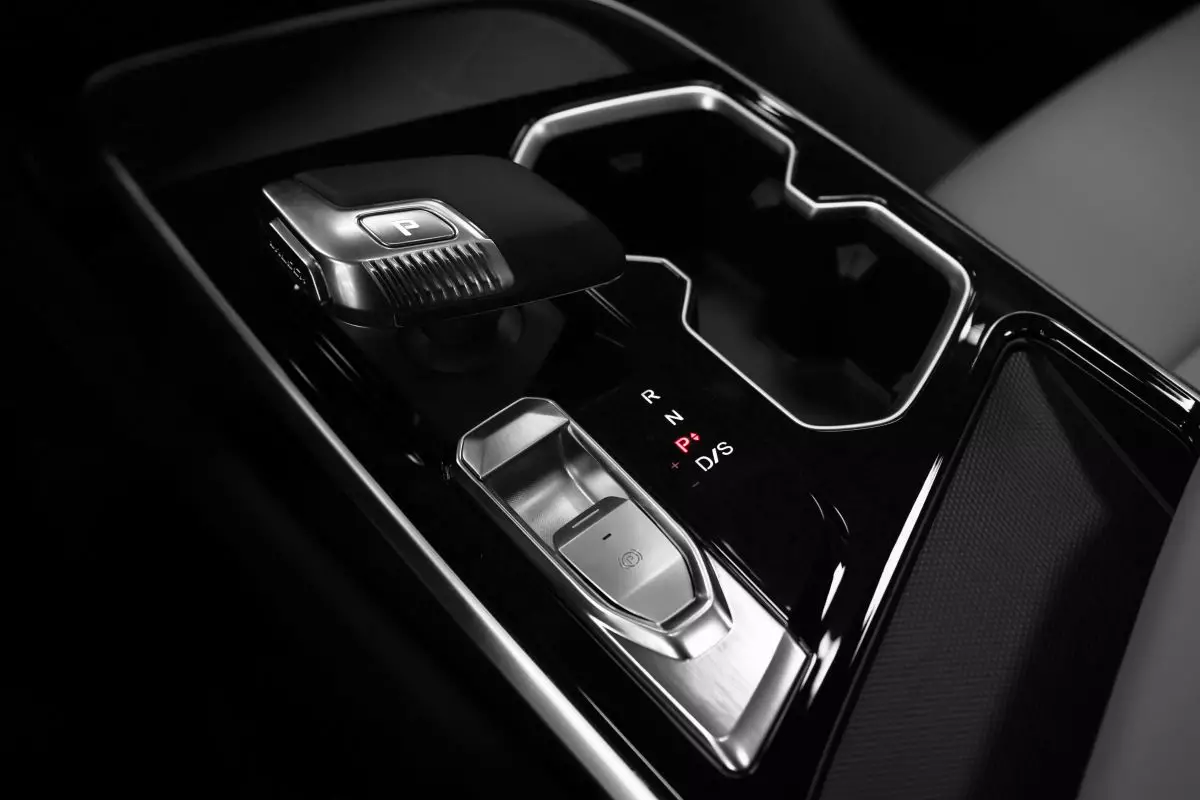 Автосалон: Baic X55