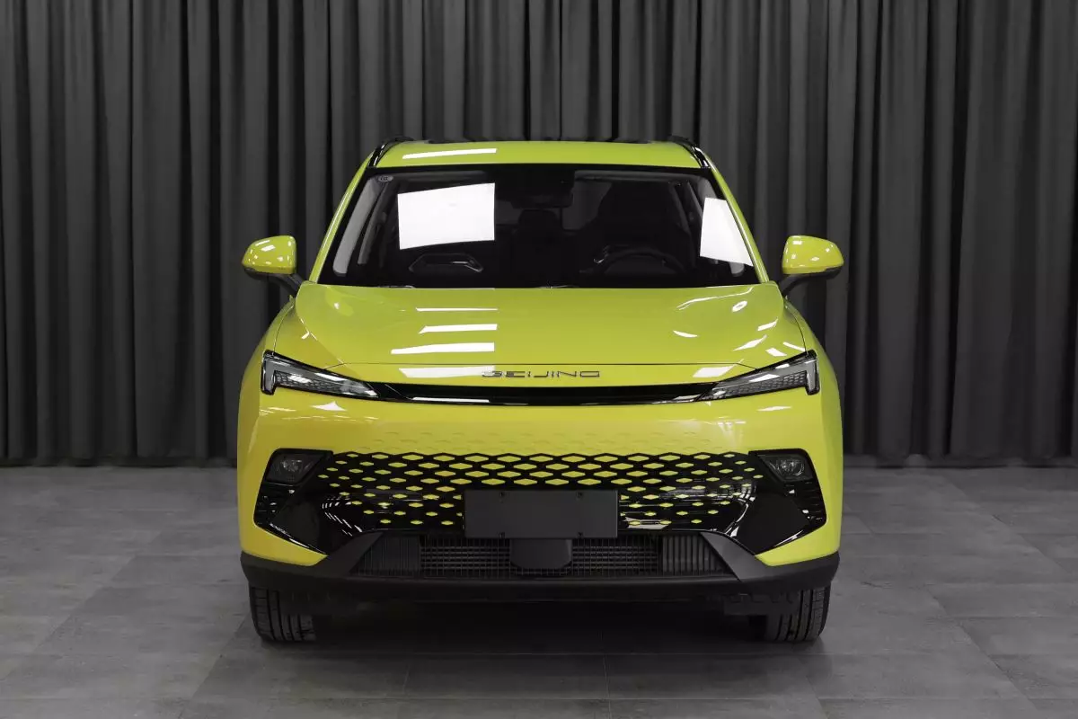 Автосалон: Baic X55