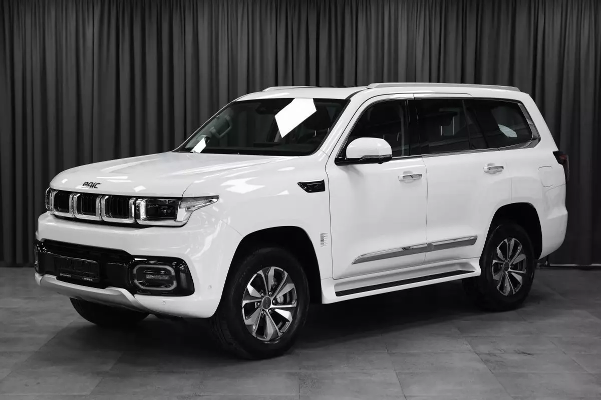 Автосалон: Baic BJ60