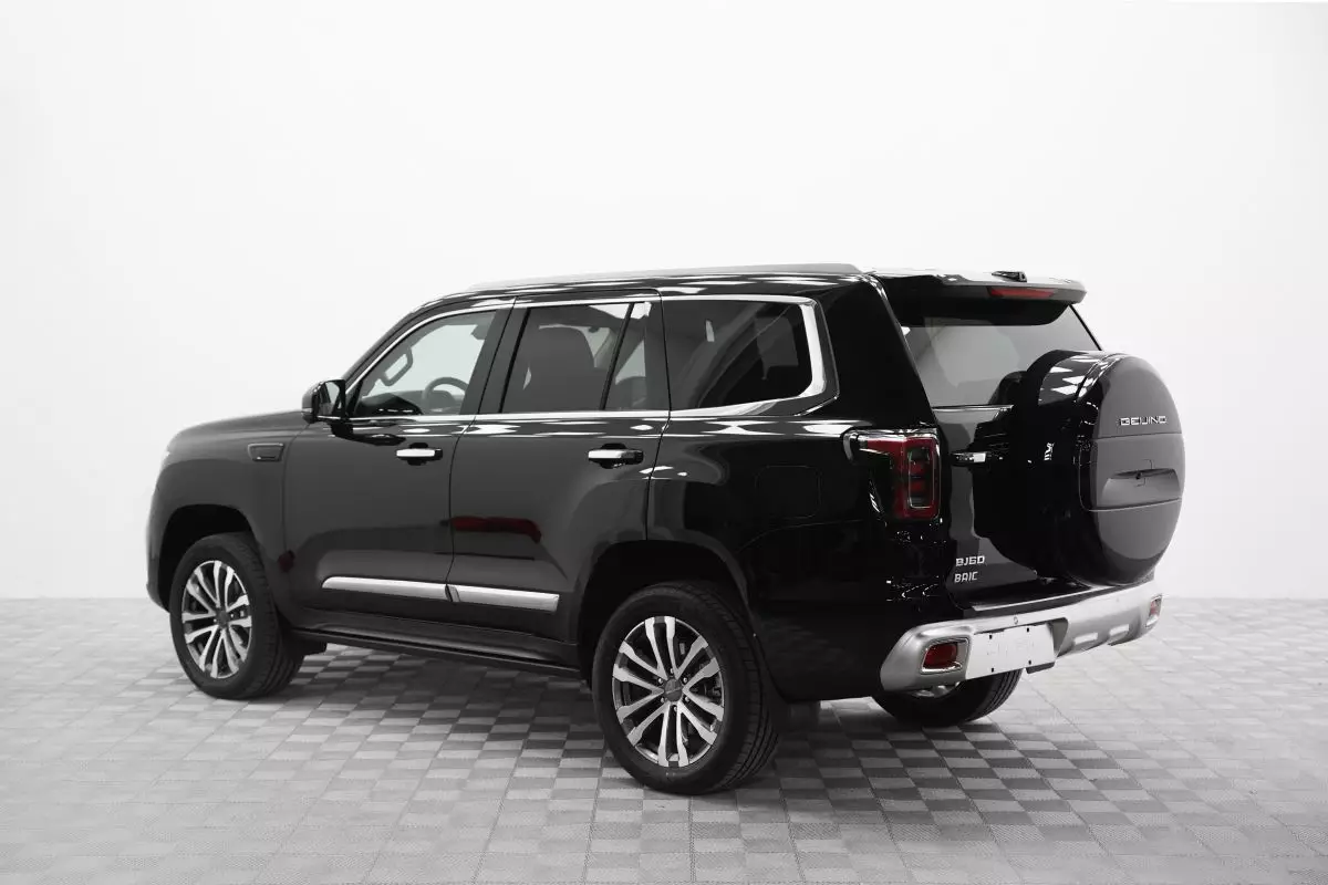 Автосалон: Baic BJ60