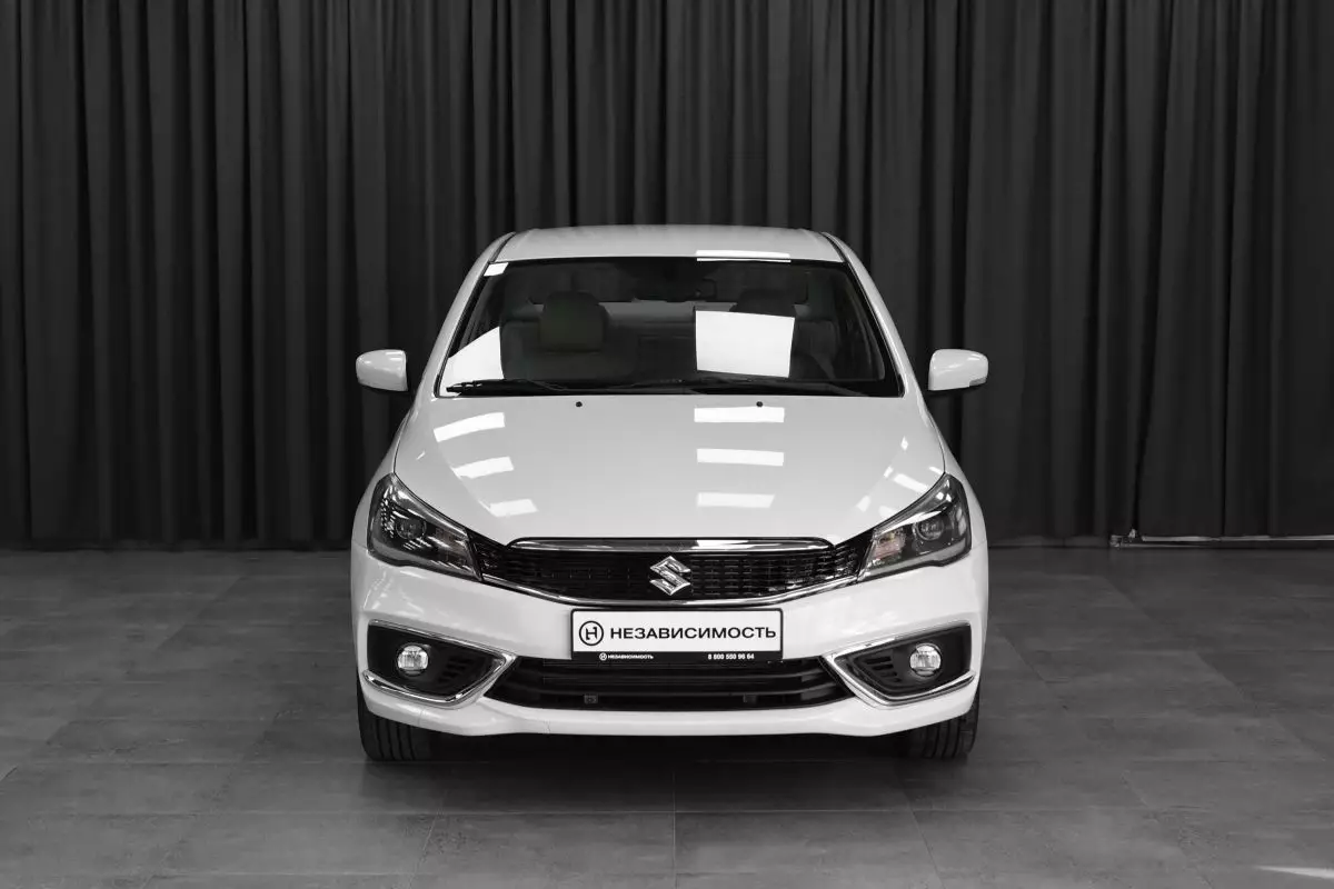 Автосалон: Suzuki Ciaz