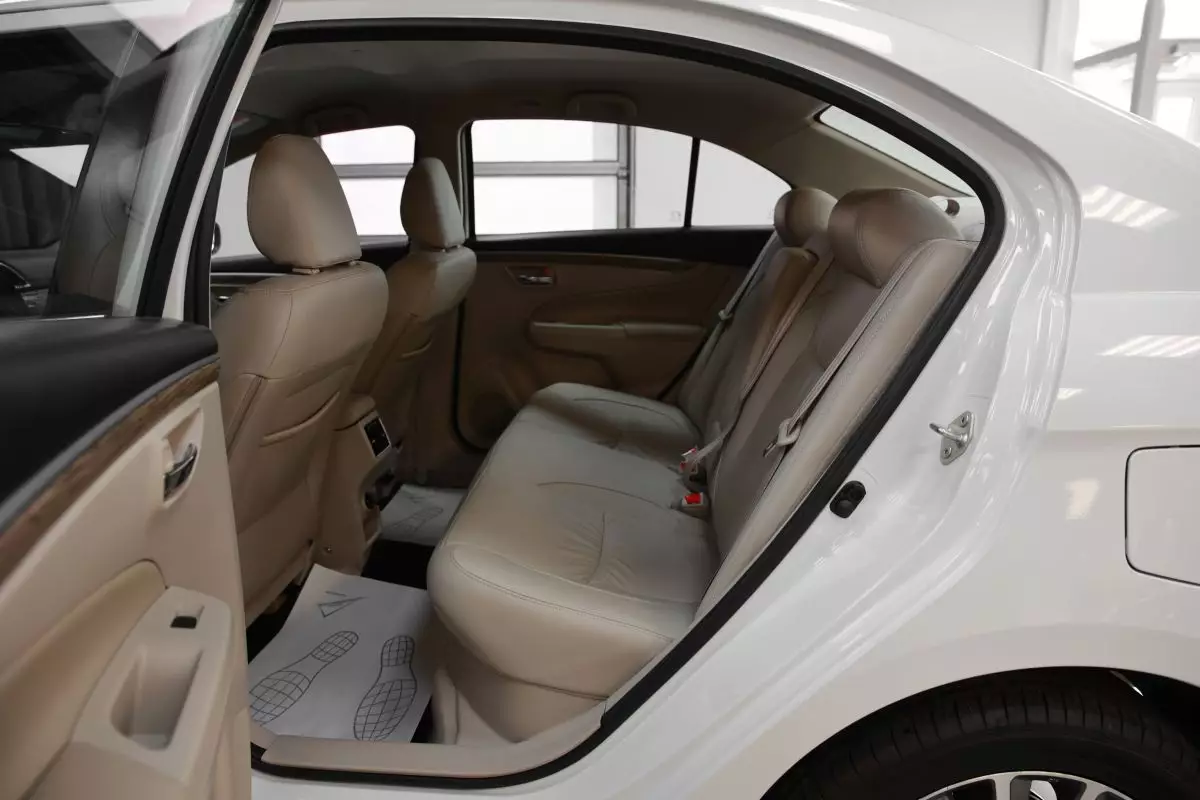 Автосалон: Suzuki Ciaz