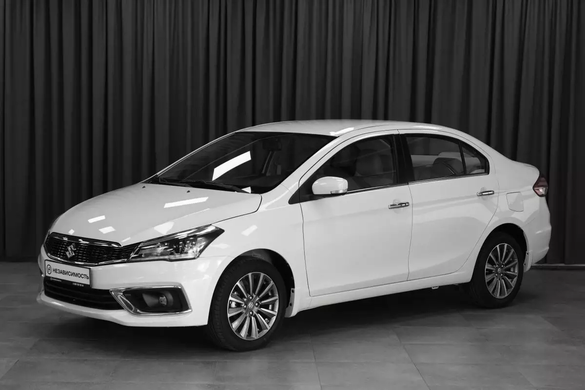 Автосалон: Suzuki Ciaz