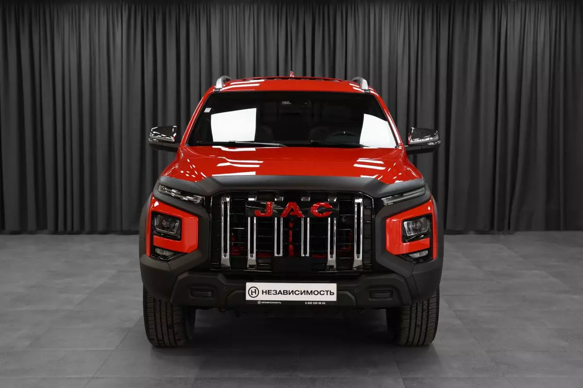 Автосалон: Jac T9