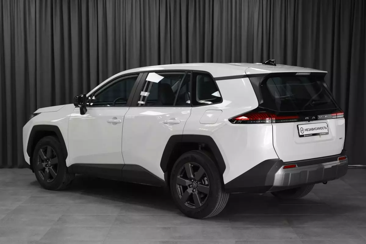 Автосалон: Toyota Rav4 New