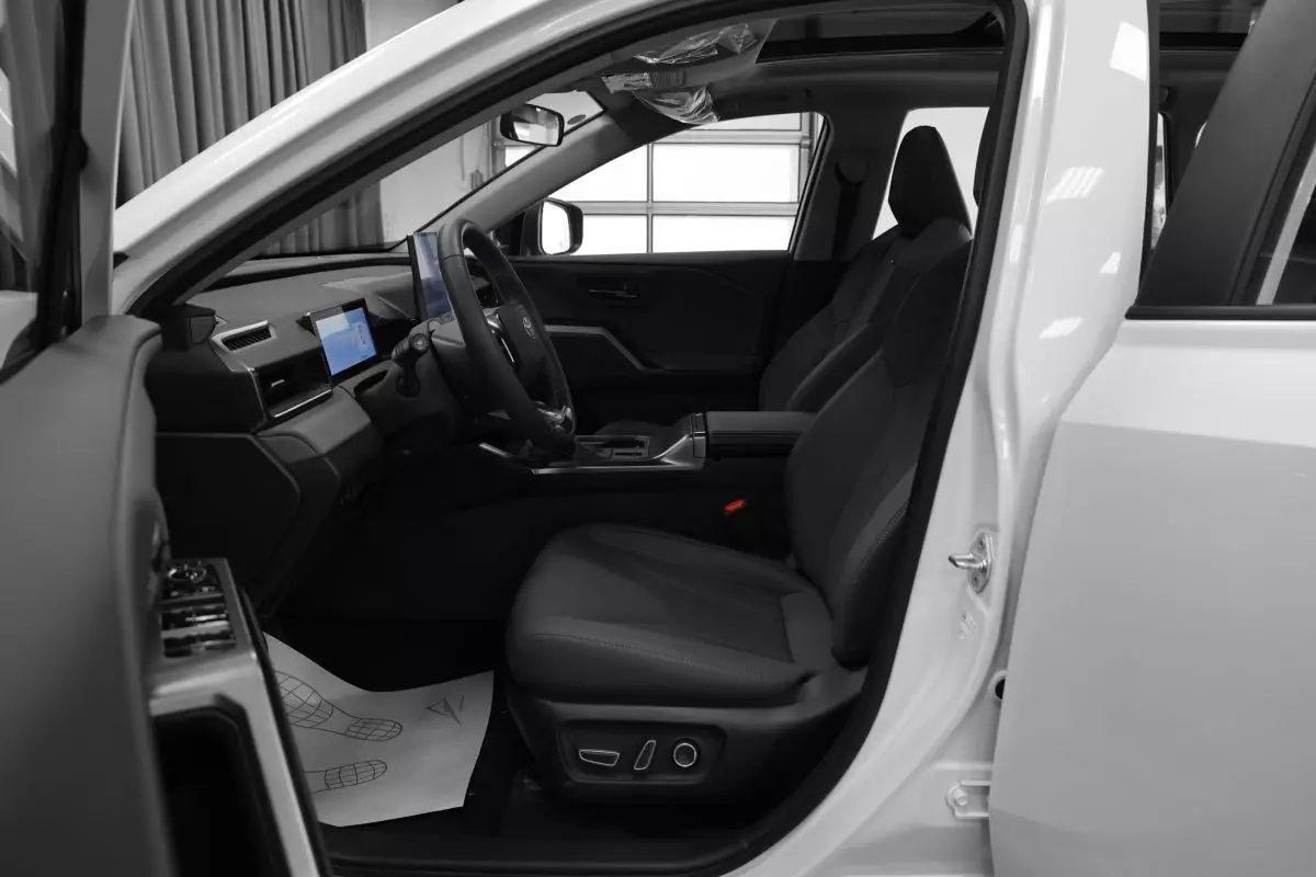 Автосалон: Toyota Rav4 New